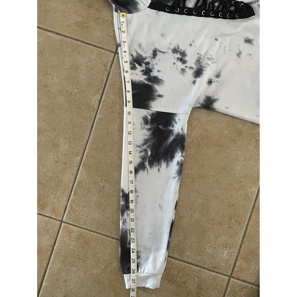 Rue21 Black & White Tie Dye Lace Up Cropped Hoodie Size Small - Picture 6 of 6